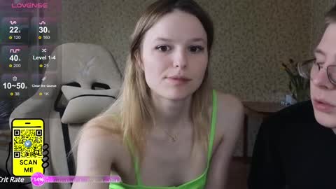 Snapshot of lily_and_jake chatting on 8, 3, 2025 lily_and_jake online show from 8, 3, 2025