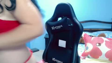 Snapshot of lily_benet1 chatting on 20, 11, 2025 LILYB online show from 20, 11, 2025