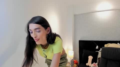 Snapshot of lily_cash1 chatting on 6, 10, 2025 lily_cash1 online show from 6, 10, 2025