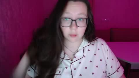 Snapshot of lily_cheys chatting on 30, 7, 2026 Lily Chays online show from 30, 7, 2026