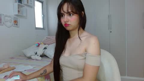 Snapshot of lily_crushx chatting on 3, 10, 2025 Lirio online show from 3, 10, 2025