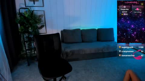 lily_dallass online show from 1, 2, 2025