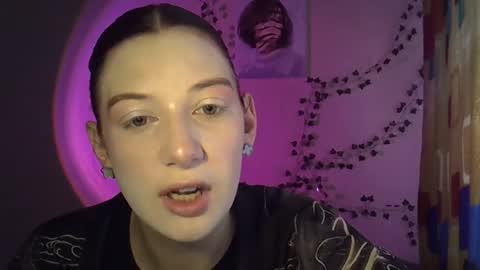 lily_ember online show from 17, 10, 2025