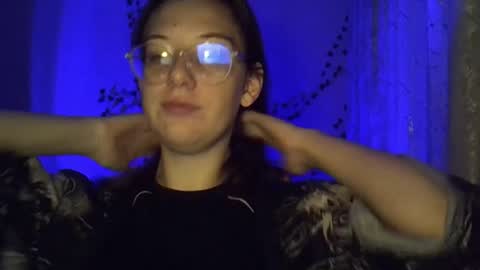 lily_ember online show from 20, 10, 2025