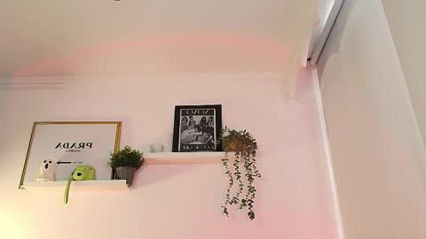 Snapshot of lily_evans_ chatting on 9, 11, 2025 just lily online show from 9, 11, 2025