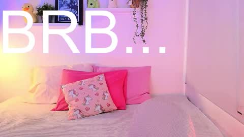 Snapshot of lily_evans_ chatting on 19, 11, 2025 just lily online show from 19, 11, 2025