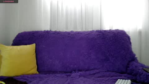 Snapshot of lily_litle chatting on 8, 3, 2025 Lily Litle online show from 8, 3, 2025