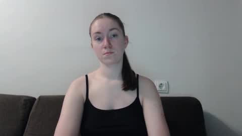 lily_love_x online show from 20, 1, 2025