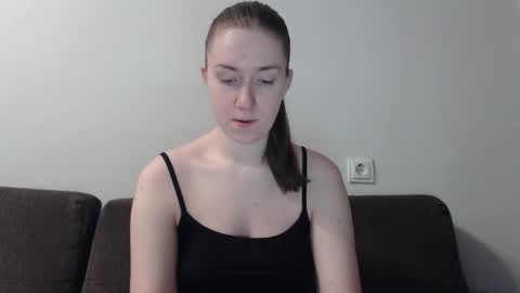 lily_love_x online show from 21, 1, 2025