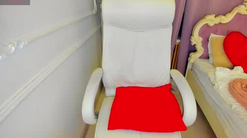 Lily online show from 15, 3, 2026