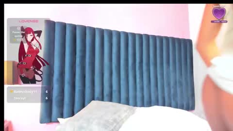 Lily Miiller online show from 27, 1, 2025