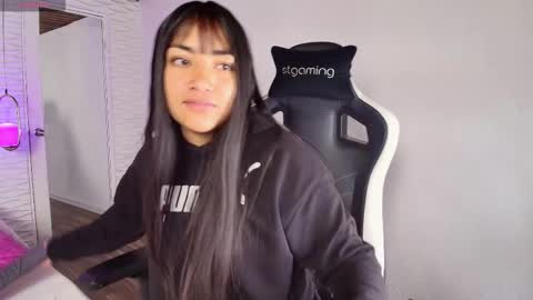 lily_waist online show from 10, 10, 2025