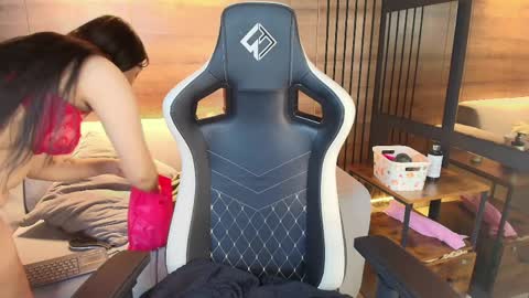 Snapshot of lily_waist chatting on 1, 4, 2026 lily_waist online show from 1, 4, 2026