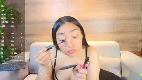 Snapshot of lily_waist chatting on 2, 4, 2026 lily_waist online show from 2, 4, 2026