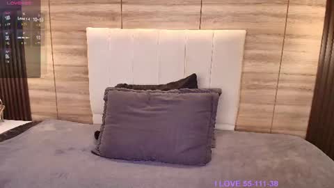 lily_waist online show from 10, 7, 2026