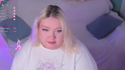 Snapshot of lilybelll chatting on 11, 2, 2025 Lily online show from 11, 2, 2025