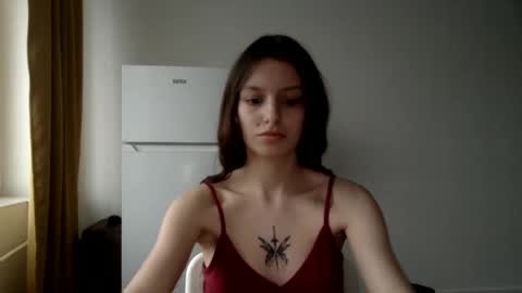 lilycandy_ online show from 28, 2, 2025