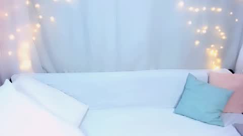 lilydavisss online show from 16, 3, 2026