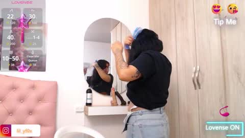 Snapshot of lilyfox23 chatting on 17, 1, 2026 lilyfox23 online show from 17, 1, 2026