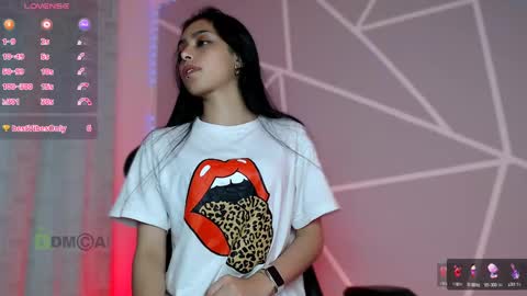 Snapshot of lilylouisee_ chatting on 3, 12, 2024 Liliana louise online show from 3, 12, 2024