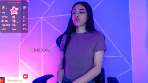 Snapshot of lilylouisee_ chatting on 6, 11, 2025 Liliana louise online show from 6, 11, 2025