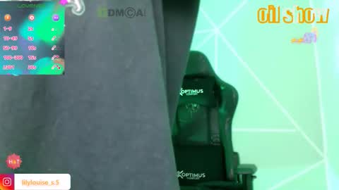 Snapshot of lilylouisee_ chatting on 11, 11, 2025 Liliana louise online show from 11, 11, 2025