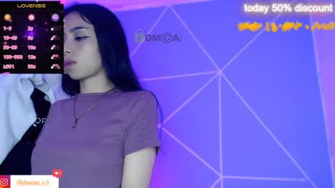 Snapshot of lilylouisee_ chatting on 3, 12, 2025 Liliana louise online show from 3, 12, 2025