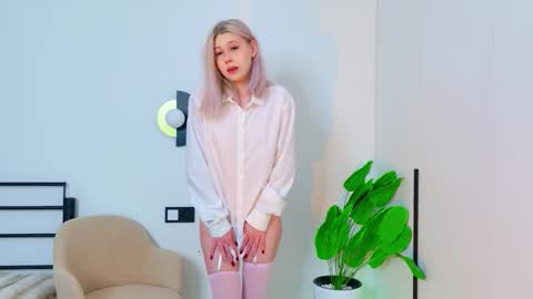 Lily online show from 23, 3, 2026