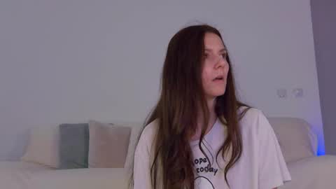 Snapshot of lilyroselyn chatting on 29, 9, 2025 Lily online show from 29, 9, 2025