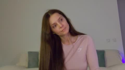 Snapshot of lilyroselyn chatting on 10, 10, 2025 Lily online show from 10, 10, 2025