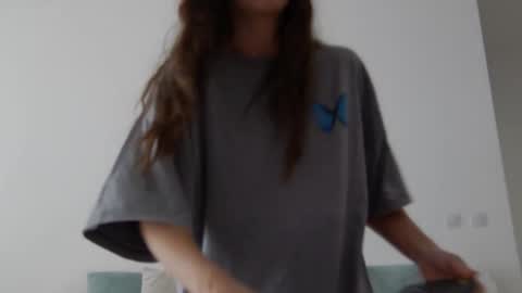 Snapshot of lilyroselyn chatting on 17, 10, 2025 Lily online show from 17, 10, 2025