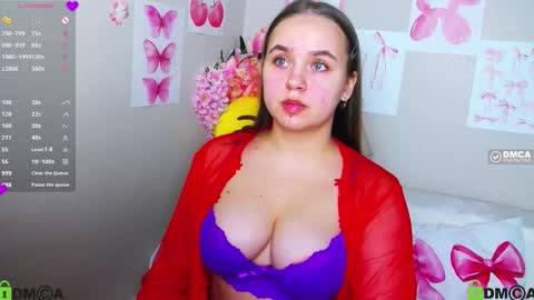 Snapshot of lilysweet13 chatting on 15, 9, 2025 Lily online show from 15, 9, 2025