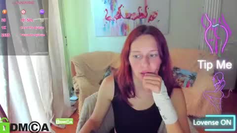 Snapshot of lilyviolet7 chatting on 16, 6, 2026 Hi Im Lily online show from 16, 6, 2026