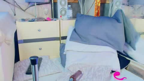 Snapshot of lilyybigass chatting on 11, 10, 2025 Lilly online show from 11, 10, 2025