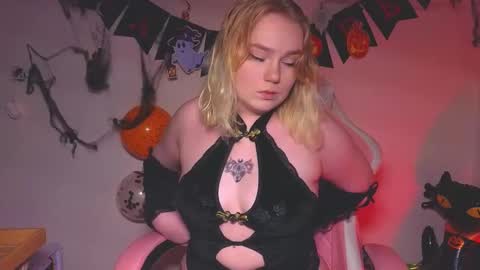 lime cat online show from 30, 10, 2025