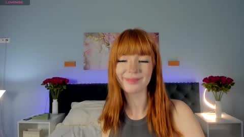 Lina blueeyed    GMT3 1100-1700 Mon Wed Thu Sat Sun online show from 28, 9, 2025