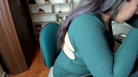 Lina Browm online show from 17, 3, 2026