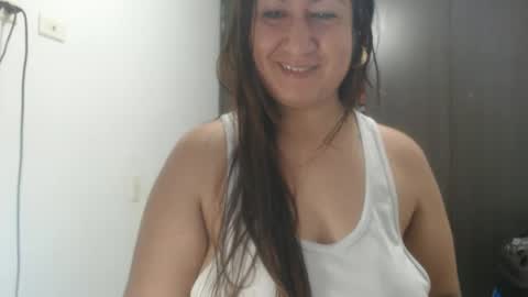 iiisabella online show from 2, 2, 2026