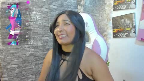 LINA SANCHEZ online show from 11, 4, 2026