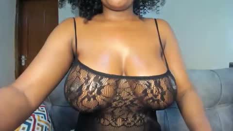 Snapshot of lina_sexy58 chatting on 16, 10, 2025 lina sexy58 online show from 16, 10, 2025