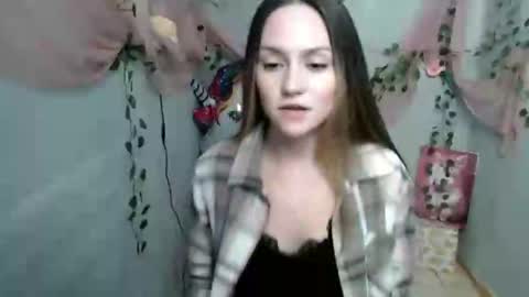 Snapshot of lina_star_s chatting on 6, 12, 2024 Lina online show from 6, 12, 2024