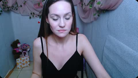 Snapshot of lina_star_s chatting on 17, 12, 2024 Lina online show from 17, 12, 2024