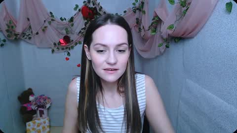 Snapshot of lina_star_s chatting on 21, 12, 2024 Lina online show from 21, 12, 2024