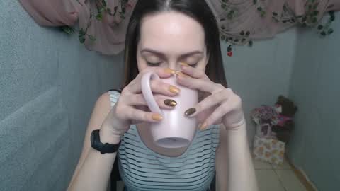 Snapshot of lina_star_s chatting on 5, 1, 2025 Lina online show from 5, 1, 2025