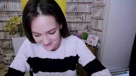 Snapshot of lina_star_s chatting on 12, 10, 2025 Lina online show from 12, 10, 2025