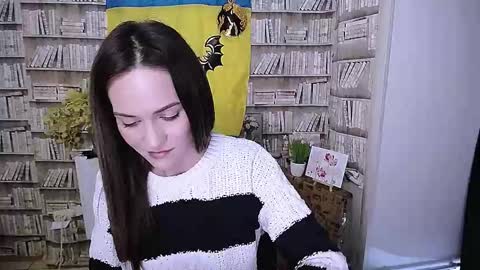 Snapshot of lina_star_s chatting on 18, 10, 2025 Lina online show from 18, 10, 2025
