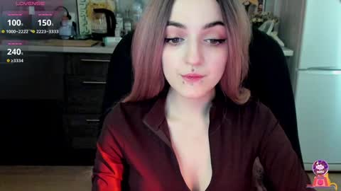 Snapshot of lina_tyaan chatting on 7, 2, 2025 Lina 3 1715622743 online show from 7, 2, 2025