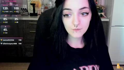 Snapshot of lina_tyaan chatting on 25, 2, 2025 Lina 3 1715622743 online show from 25, 2, 2025