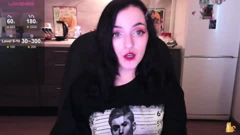 Snapshot of lina_tyaan chatting on 11, 11, 2025 Lina 3 1715622743 online show from 11, 11, 2025