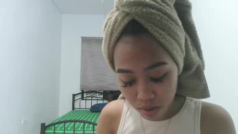 LinaDebie online show from 14, 12, 2025